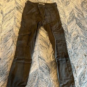 Joie army green cargo jeans size 25